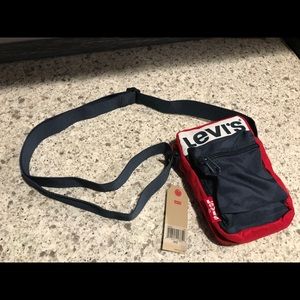LEVI'S CROSS BODY BAG new